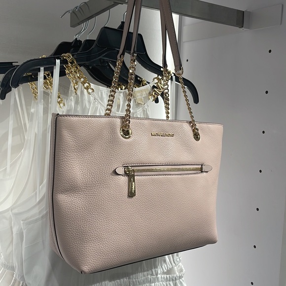 MICHAEL KORS
Jet Set Medium Front Zip Pebbled Leather Chain Tote 
Powder Blush - Picture 3 of 16